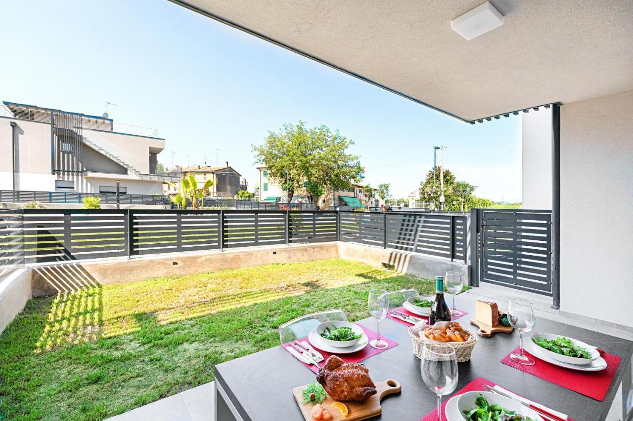 דירות פסקיארה דל גארדה Una Terrazza Sul Lago A2 Con Piscina By Wonderful Italy מראה חיצוני תמונה